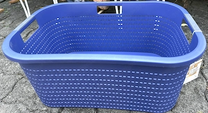Bügelbrett ab 12  Wäschekorb ab2  Bild 9