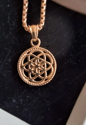 Kette mit Anhänger  Bild 2