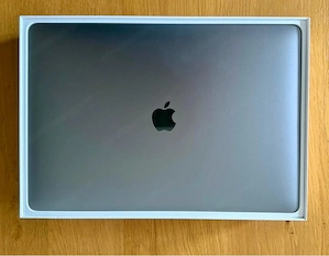 MacBook Pro 15" Touchbar i7 512SSD 16GB Ram Bild 2