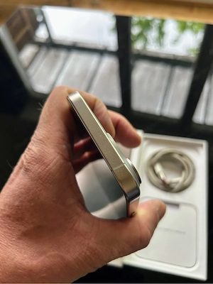 iPhone 15 Pro Max 256 GB Bild 8