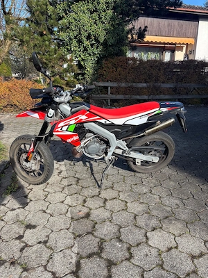 Aprilia SX 50 Moped Bild 3