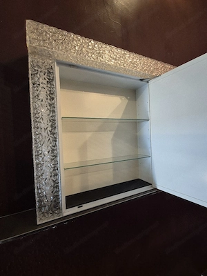 Vintage Spiegelschrank Bild 2