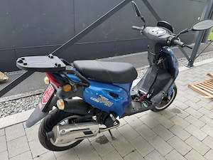 Moped zu verkaufen. Bild 2