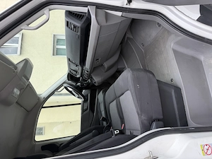 Volkswagen Crafter 2.0 35 Hochdach L3H3  AHK Tempomat  Bild 9