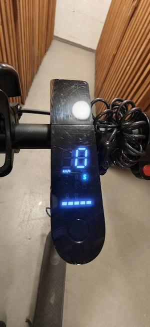 Xiaomi Mi Pro 2 Elektro Scooter  Bild 2