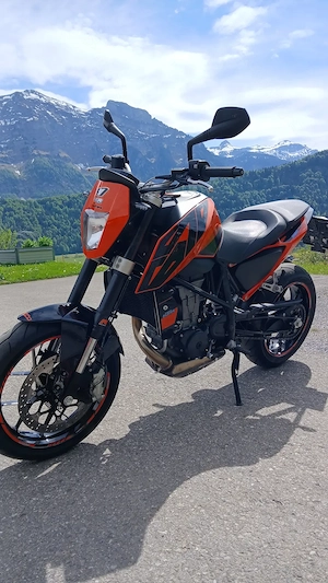 KTM Duke 690 Bild 2