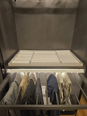 Pax Schrank mit intelligentem Licht und Schubladensystem - matt anthrazit Bild 4