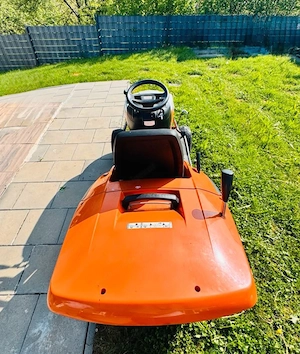 STIHL RT 5097 Z Rasentraktor mit Anhängerkupplung u. Winterpaket Bild 5