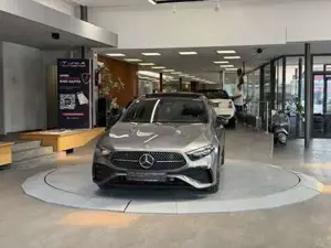 Mercedes-Benz A Bild 2