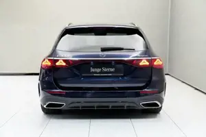 Mercedes-Benz E 300 de 4MATIC mit EQ Hybrid Technologie T-Modell Bild 11