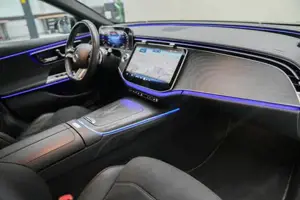 Mercedes-Benz E 300 de 4MATIC mit EQ Hybrid Technologie T-Modell Bild 8
