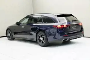 Mercedes-Benz E 300 de 4MATIC mit EQ Hybrid Technologie T-Modell Bild 10