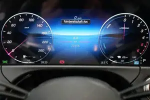 Mercedes-Benz E 300 de 4MATIC mit EQ Hybrid Technologie T-Modell Bild 5