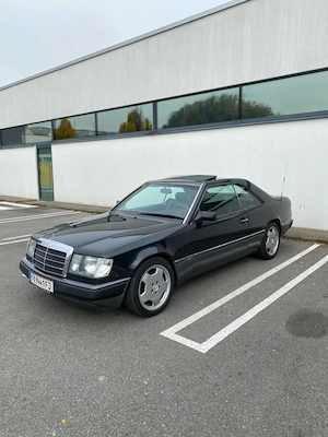 Mercedes-Benz W124 300-24V Coupe Bild 2
