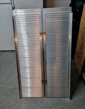 Elektro Rollstuhl Rolektro inklusive Rampe