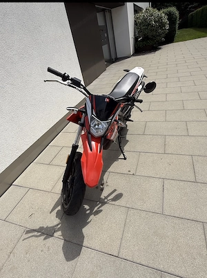 Derbi Senda DRD X-Treme SM (Bj. 2019) Bild 2