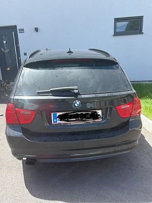 BMW 318d Touring E91  Bild 2