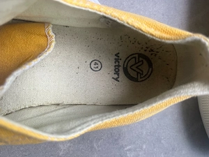 Gelbe Canvas-Sneaker Victory Gr. 41   klassischer Freizeit-Look & bequem Bild 3