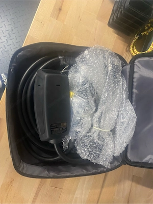 Tesla Ladekabel unbenutz 
