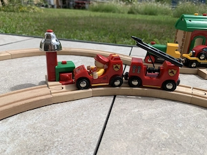 BRIO - Holzeisenbahn - viele Extras Bild 4