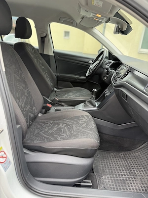 Volkswagen T-Roc 1,0 TSI Design  AHK ACC Lane Assist SHZ Erstbesitz Bild 9