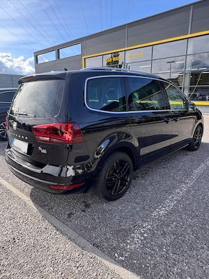 Seat Alhambra FR 4Drive mit Panoramadach Bild 5