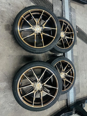Japan Racing JR44 21 Zoll 5x108 Mustang Mach-E mit Hankook + RDKS Alufelgen + Sommerreifen Bild 10