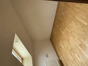 Dachgeschosswohnung  Bild 3