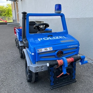 rolly toys unimog tretauto trettraktor polizei kinder fahrzeug  Bild 3