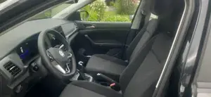 VW T Cross  Neuwertig Bild 3