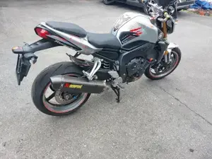 Yamaha Fazer FZ1N Bild 4