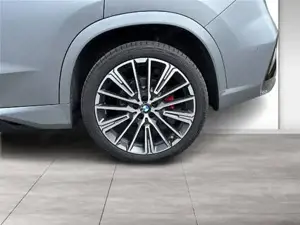 BMW iX1 xDrive30 U11 XE2 M Sportpaket Head-Up DAB Bild 6