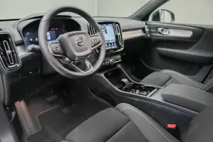Volvo XC40 Black Edition Ultra, B3 Mild Hybrid, Benzin Bild 6
