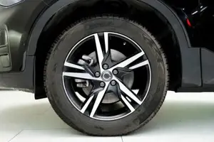 Volvo XC40 Black Edition Ultra, B3 Mild Hybrid, Benzin Bild 4