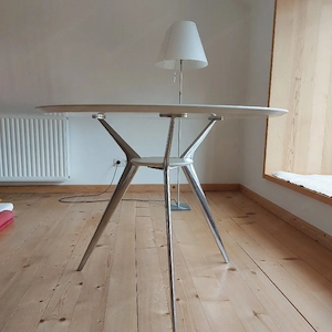 Designertisch Bild 2
