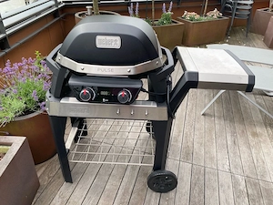 WEBER Elektrogrill PULSE 2000 Bild 2