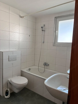 Frisch sanierte 3,5-Zimmer-Wohnung in ruhiger Lage von Bregenz Bild 3