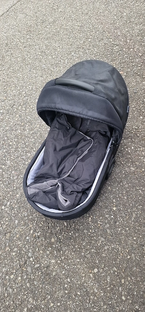Babywagen mit Wanne Bild 2
