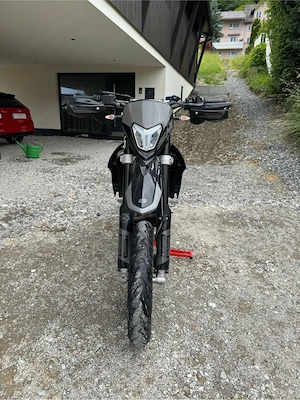 Sherco 125 Supermoto Bild 2