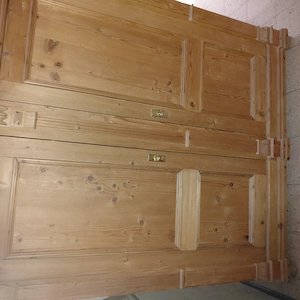 Kleiderschrank Bild 2