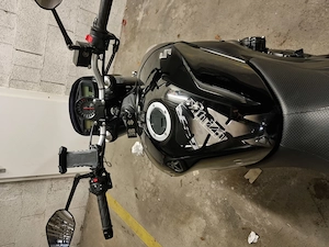 Suzuki GSR 600 Motorrad - Naked Bike Bild 4