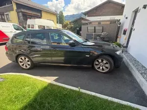 BMW 318d Touring E91  Bild 2