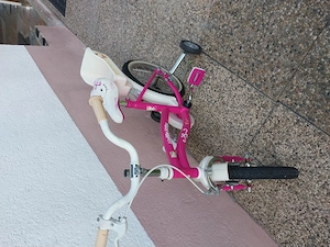 kinder fahrrad hello kitty 25,00   Bild 2