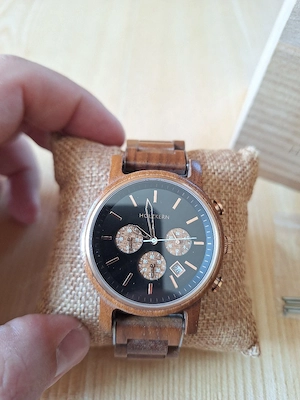 Holzkern Armbanduhr Bild 3