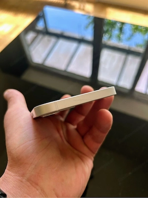 iPhone 12 128 GB Bild 6