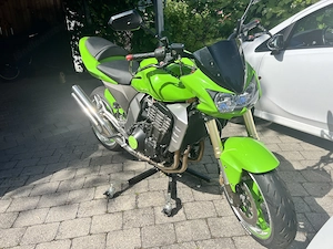 Kawasaki Z1000 Bj 2003 Bild 3