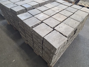 21m2 Pflastersteine Beton 20x20x6cm