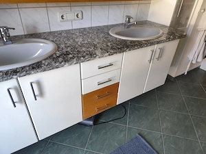 Badezimmer Möbel zu verschenken Bild 2