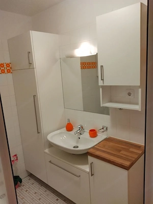Kleinwohnung im Zentrum von Höchst zu vermieten ! Bild 3