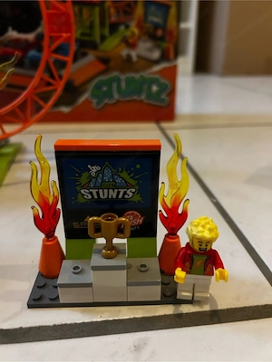 Lego Stuntz Show Arena Set 60295 Bild 4